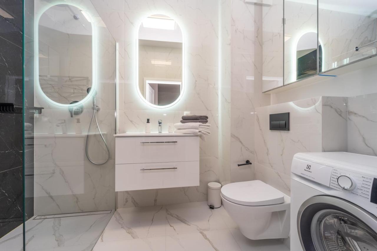 Nadmorski Dwor - Green Apartment غدانسك المظهر الخارجي الصورة