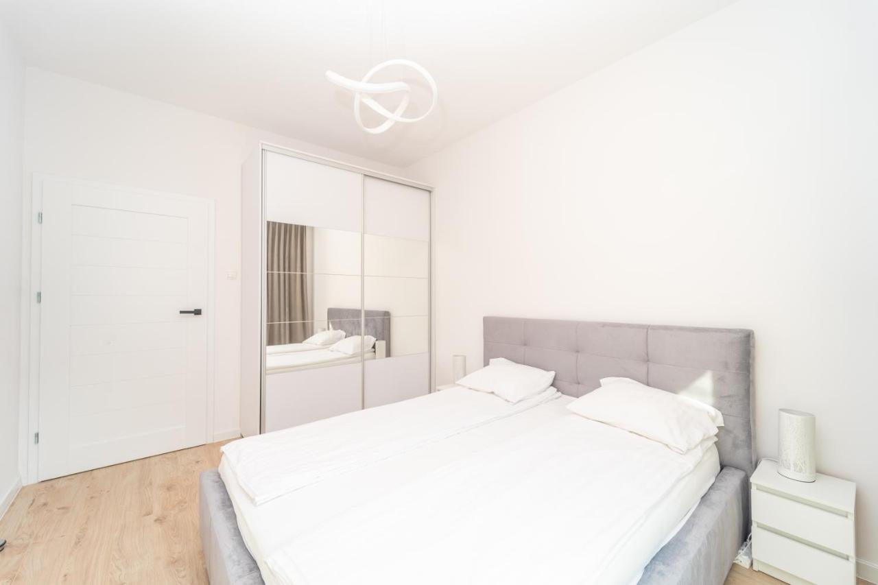 Nadmorski Dwor - Green Apartment غدانسك المظهر الخارجي الصورة