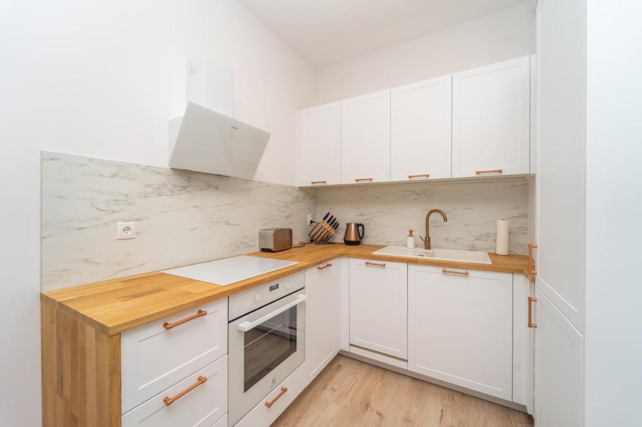 Nadmorski Dwor - Green Apartment غدانسك المظهر الخارجي الصورة